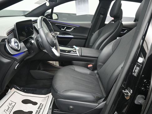 Used 2023 Mercedes-Benz EQE 500 4MATIC SUV image 24