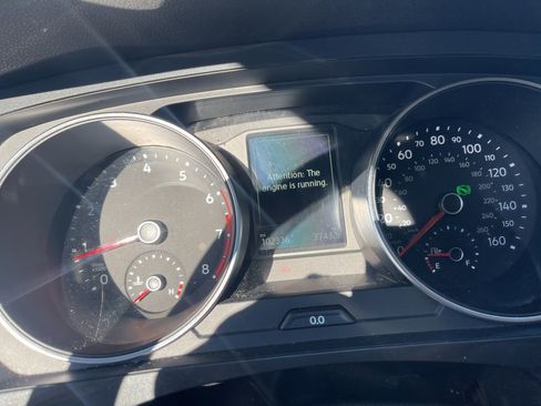 Used 2018 Volkswagen Tiguan SE image 25