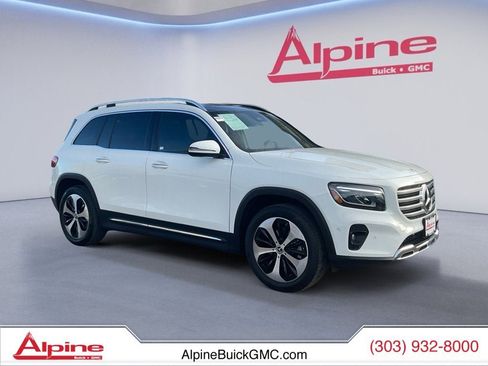 Used 2025 Mercedes-Benz GLB 250 4MATIC image 7