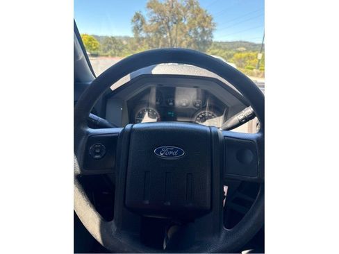 Used 2015 Ford F250 XL RWD image 13