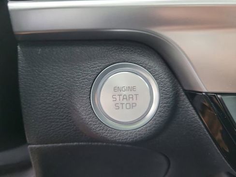 New 2025 Kia Telluride S image 32