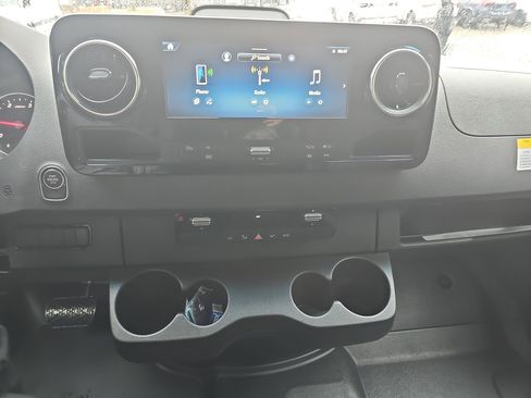 New 2025 Mercedes-Benz Sprinter 2500 image 21