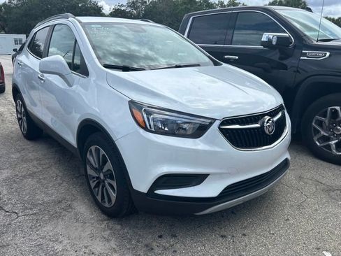Used 2022 Buick Encore Preferred w/ Safety Package FWD image 4