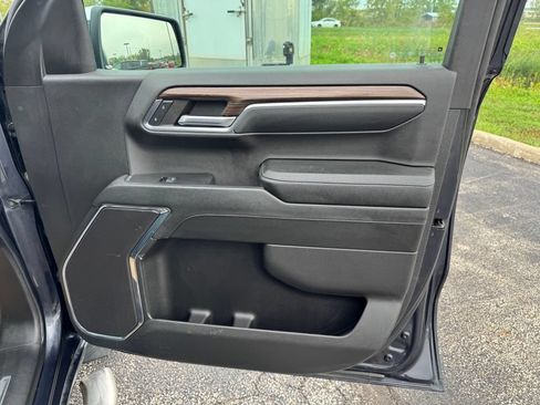 Used 2024 Chevrolet Silverado 1500 LT AWD/4WD image 19