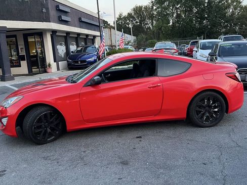 Used 2014 Hyundai Genesis 2.0T image 7