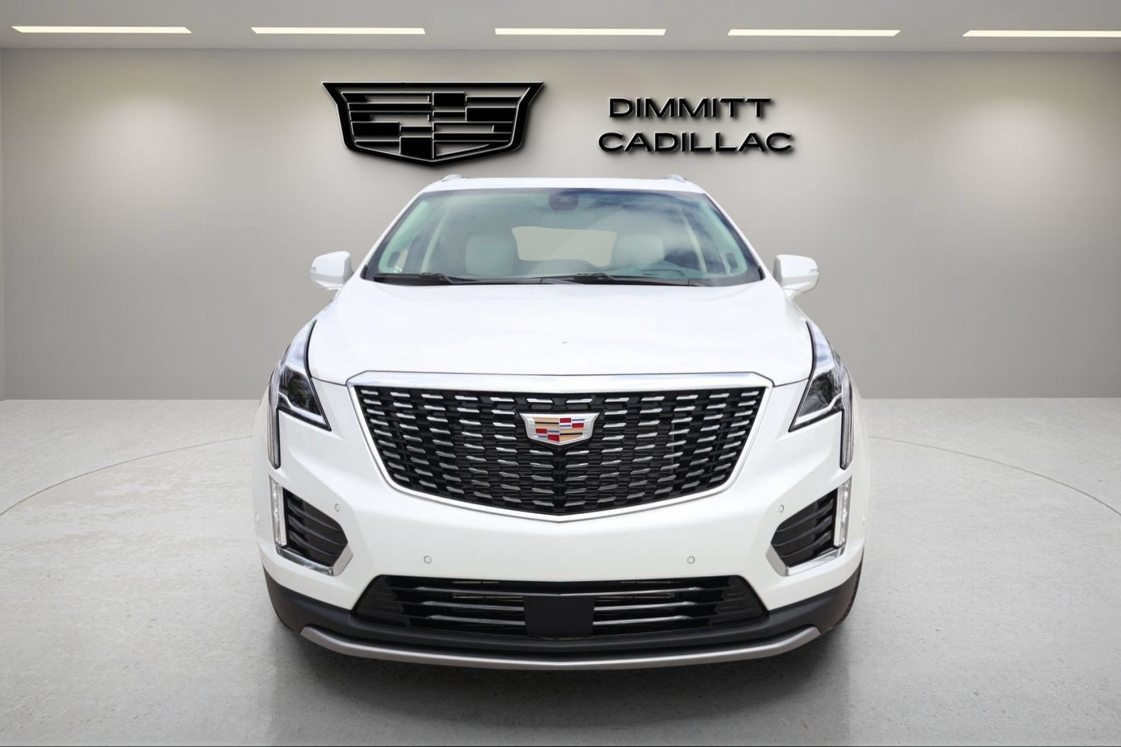 New 2026 Cadillac XT5 Premium Luxury w/ Driver Assist Package FWD image 2