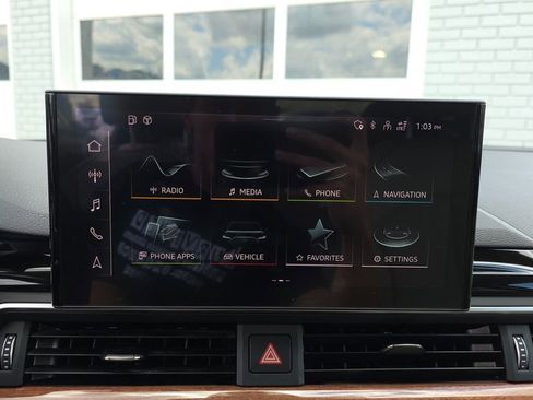 Used 2021 Audi A4 2.0T allroad Premium Plus w/ Premium Plus Package AWD/4WD image 18