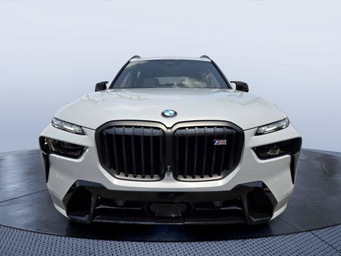 Used 2024 BMW X7 M60i w/ Executive Package AWD/4WD image 8