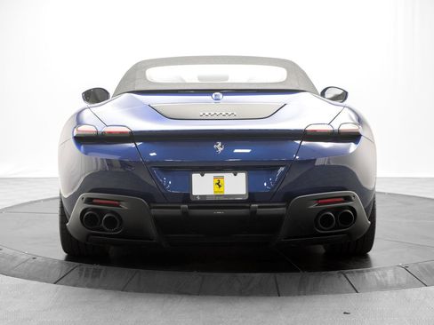 Used 2025 Ferrari Roma Spider RWD image 12