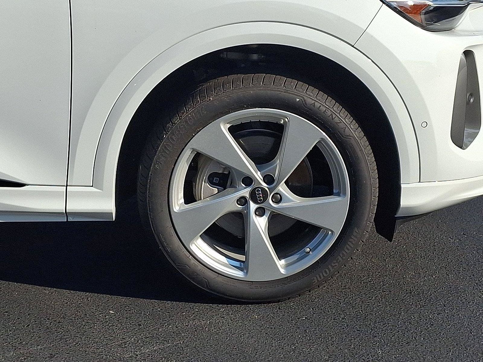Used 2025 Audi Q5 Premium w/ Premium Plus AWD/4WD image 8