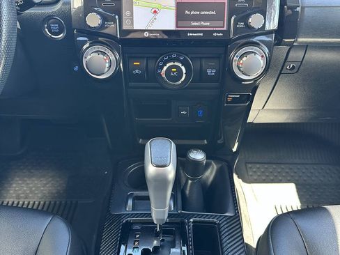 Used 2023 Toyota 4Runner TRD Off-Road Premium w/ Off Road Premium Plus Package AWD/4WD image 29
