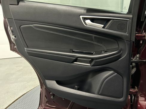 Used 2020 Ford Edge Titanium w/ Equipment Group 301A image 27