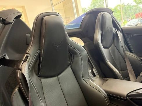 Used 2022 Chevrolet Corvette Stingray Preferred Conv w/ Battery Protection Package RWD image 36