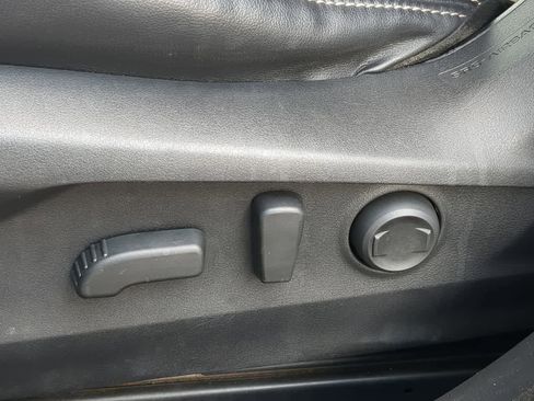 Used 2020 Subaru Outback Limited image 18