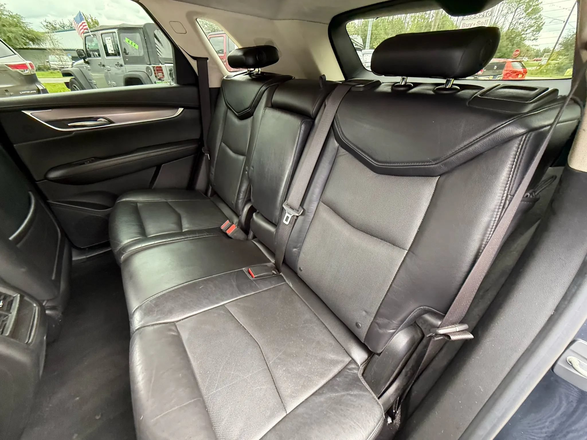 Used 2017 Cadillac XT5 Luxury w/ Driver Awareness Package FWD image 15