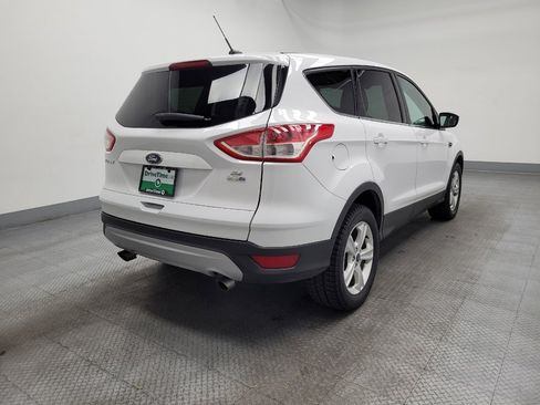 Used 2014 Ford Escape SE image 9