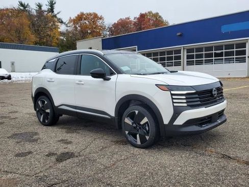 New 2026 Nissan Kicks SR w/ SR Premium Package image 7