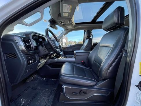 Used 2024 Ford F350 Lariat w/ Lariat Ultimate Package AWD/4WD image 9