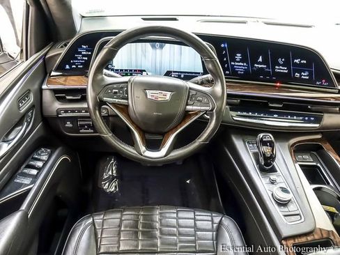 Certified 2023 Cadillac Escalade Premium Luxury Platinum AWD/4WD image 2