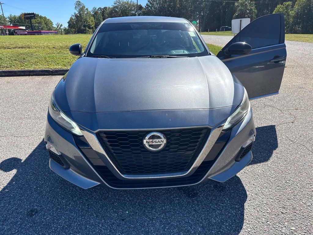 Used 2019 Nissan Altima 2.5 SR FWD image 12