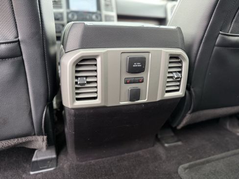 Used 2016 Ford F150 Lariat w/ Equipment Group 502A Luxury image 20