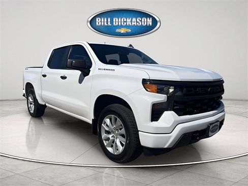 Used 2022 Chevrolet Silverado 1500 Custom image 1