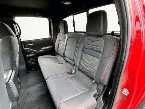 Used 2023 Nissan Frontier PRO-4X w/ Pro Convenience Package image 19