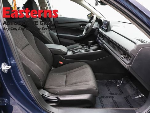 Used 2023 Honda Accord EX image 23