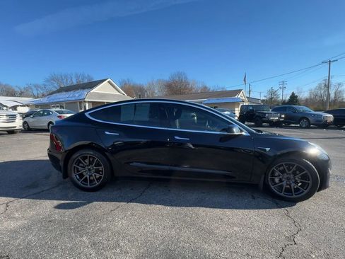 Used 2019 Tesla Model 3 Long Range image 2