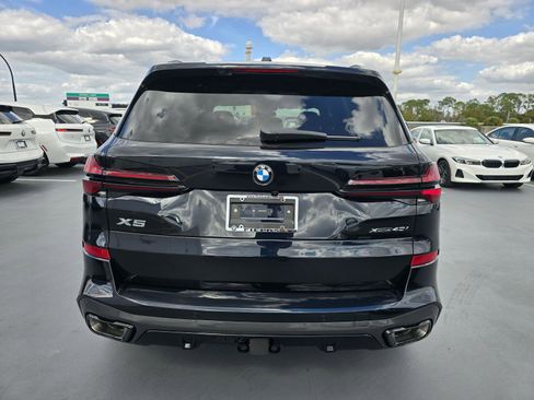 New 2026 BMW X5 xDrive40i w/ Executive Package image 3