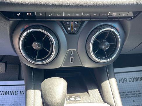 Used 2024 Chevrolet Blazer LT w/ Convenience Package FWD image 25