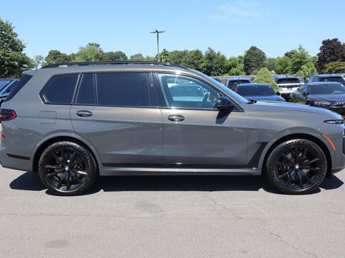 Used 2024 BMW X7 M60i w/ Executive Package AWD/4WD image 4