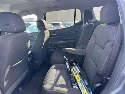 Used 2020 GMC Acadia SLE image 10