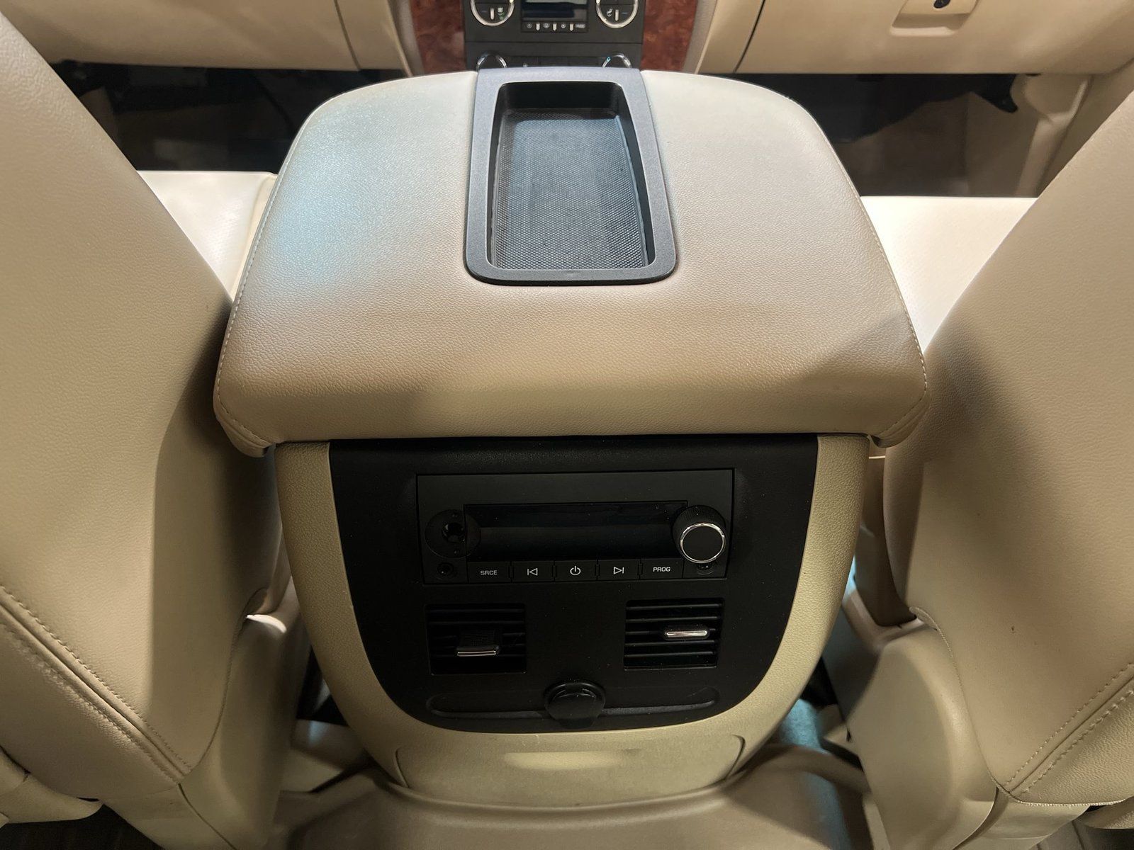 Used 2011 Chevrolet Avalanche LTZ RWD image 20