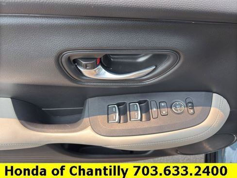 Certified 2025 Honda HR-V EX-L image 24