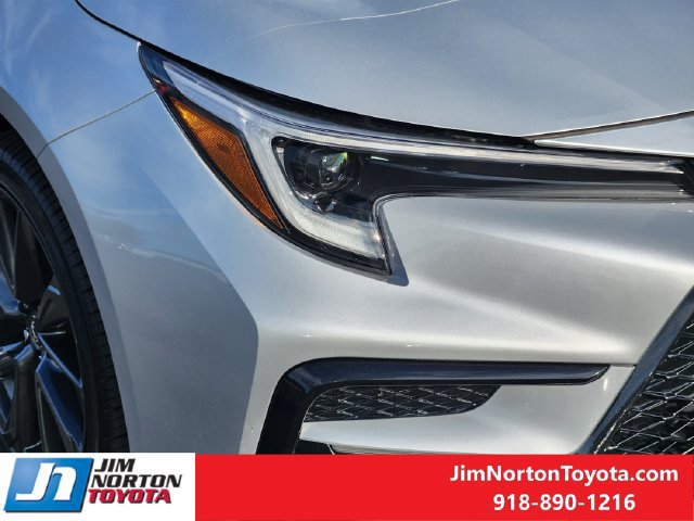 Used 2025 Toyota Corolla SE w/ SE Premium Package FWD image 10