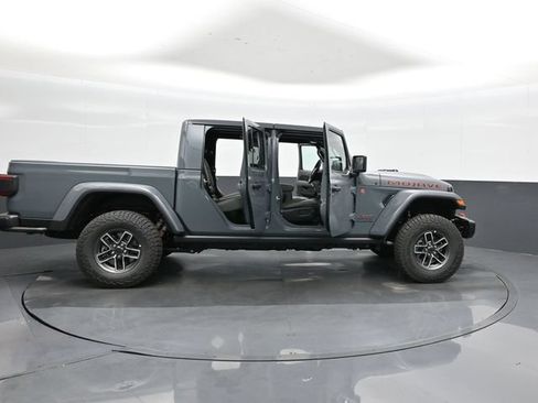 Used 2025 Jeep Gladiator Mojave AWD/4WD image 50