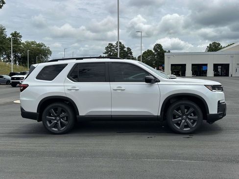 New 2026 Honda Pilot Sport image 27