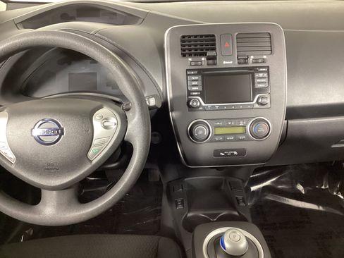 Used 2017 Nissan Leaf S w/ Charge Package image 13