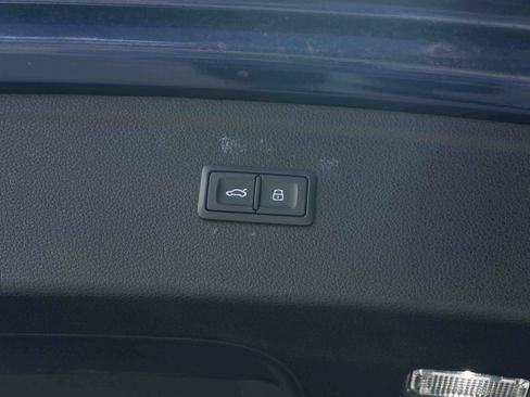 Used 2024 Audi Q5 2.0T Premium Plus AWD/4WD image 44