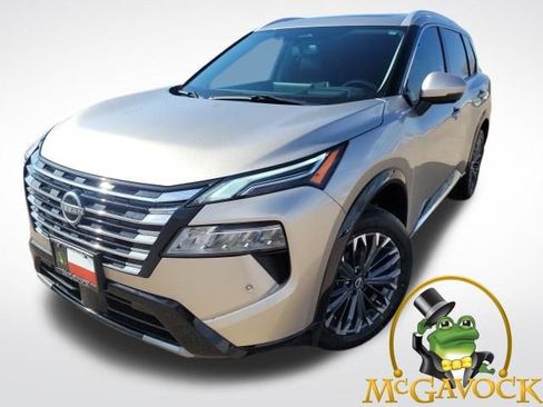 Certified 2024 Nissan Rogue Platinum w/ Platinum Premium Package image 1