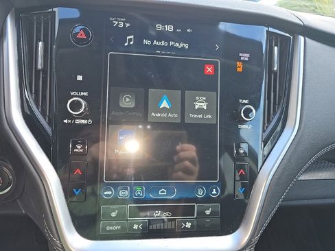 Used 2023 Subaru Outback Premium image 9