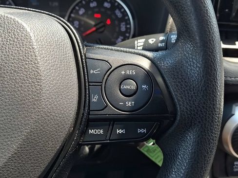 Used 2019 Toyota RAV4 LE w/ Carpet Mat Package AWD/4WD image 21