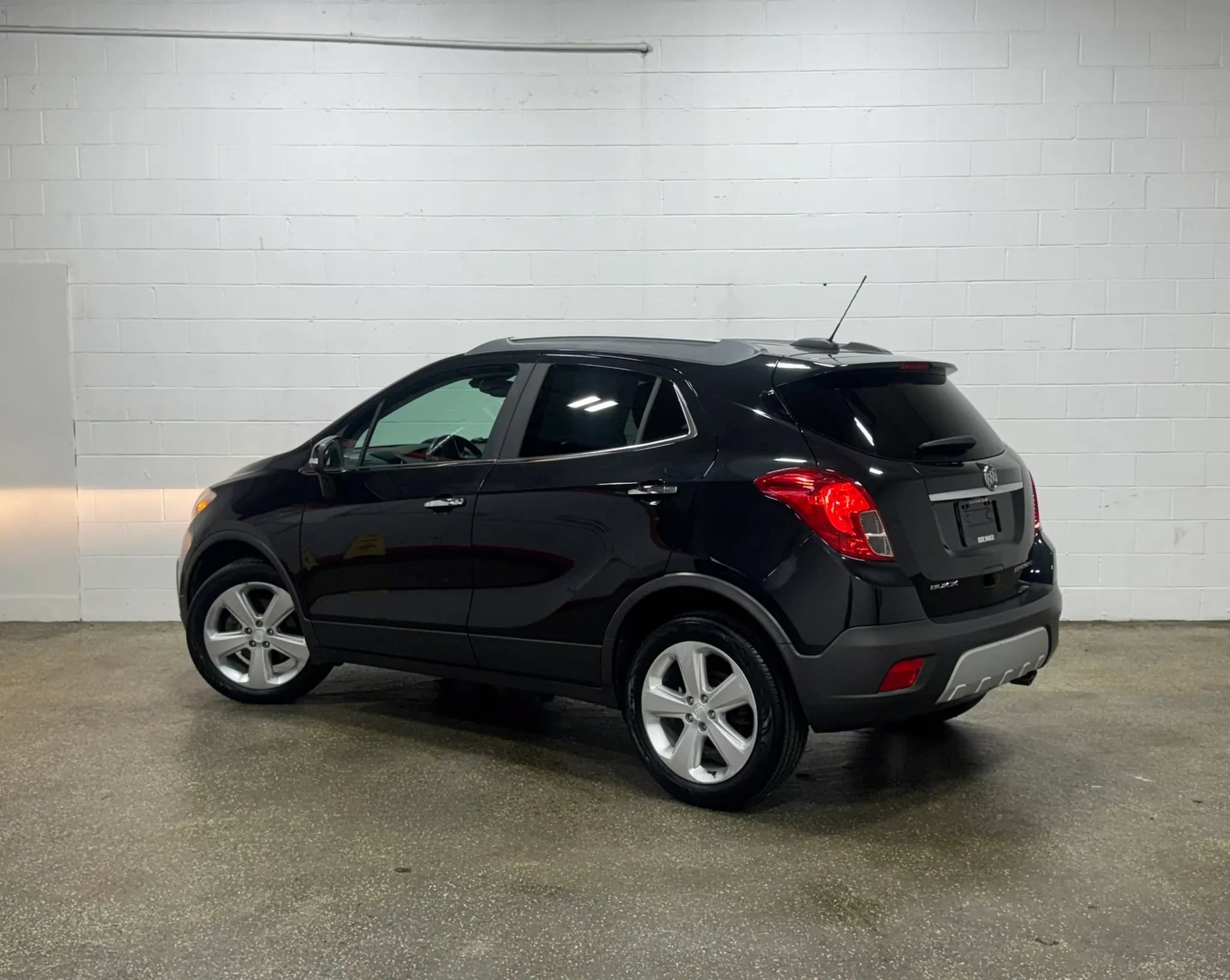 Used 2016 Buick Encore FWD image 5