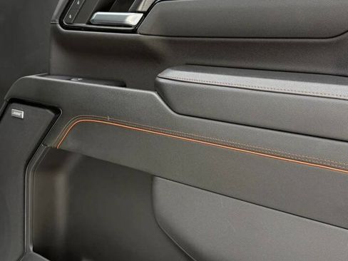 Used 2024 GMC Sierra 2500 AT4 w/ AT4 Preferred Package image 25