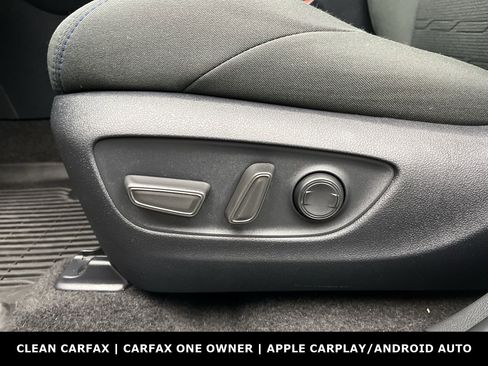 Used 2024 Toyota RAV4 SE w/ Convenience Package image 10