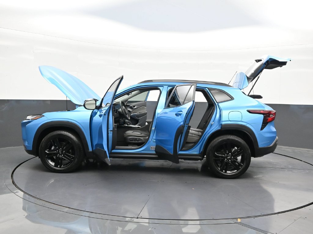 Used 2025 Chevrolet Trax ACTIV w/ Driver Confidence Package FWD image 33