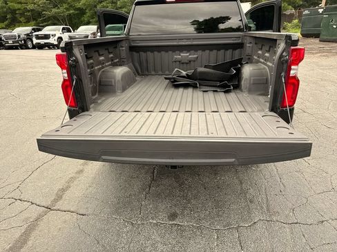 Used 2024 Chevrolet Silverado 1500 RST AWD/4WD image 35