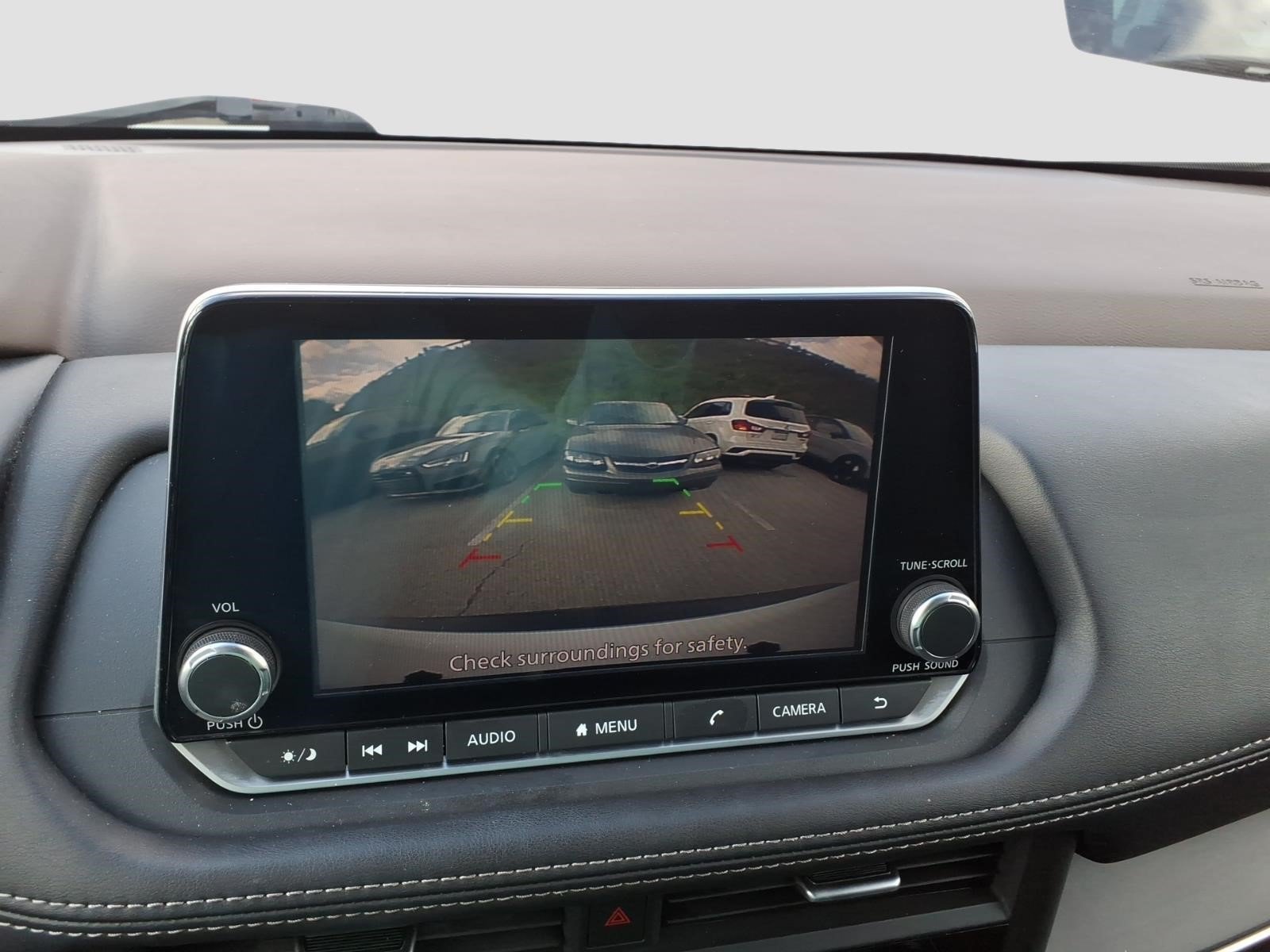 Used 2023 Nissan Rogue S AWD/4WD image 18