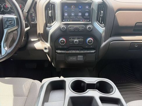 Used 2021 Chevrolet Silverado 1500 LT w/ Z71 Off-Road Package AWD/4WD image 11